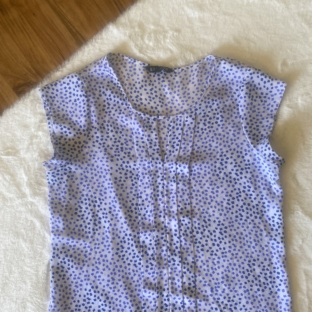 Express Blouse - Picture 2 of 4